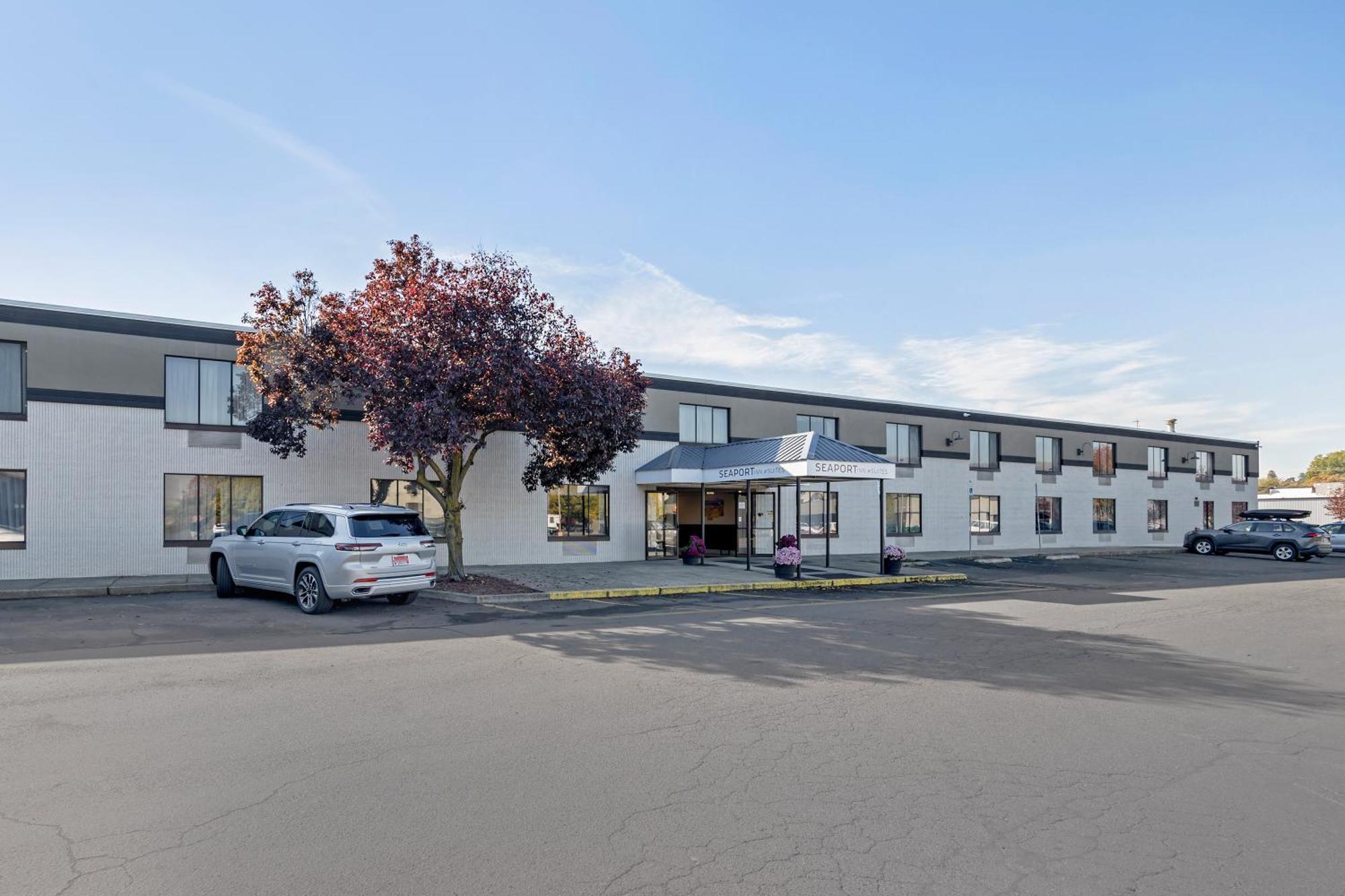 Seaport Inn & Suites Lewiston Buitenkant foto